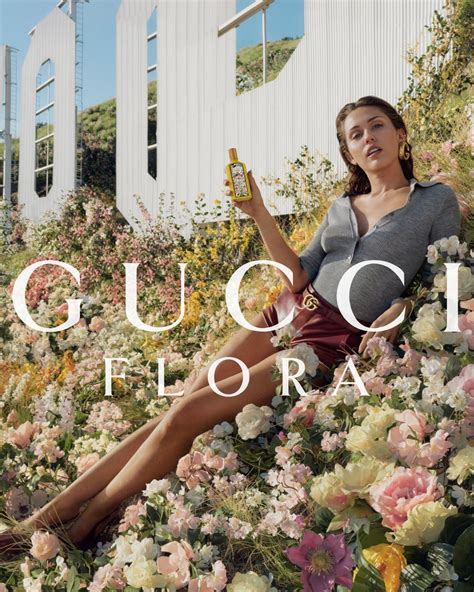 miley cyrus pubblicità versace|miley cyrus gucci flora.